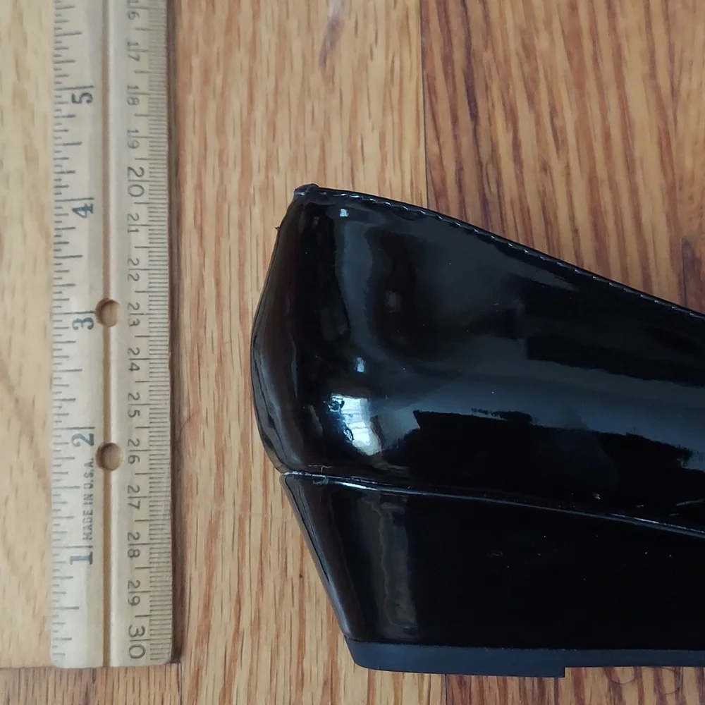 Adrienne Vittadini Palm Beach Black Patent Wedges w/ Rhinestone Details Size 6 - Picture 16 of 16